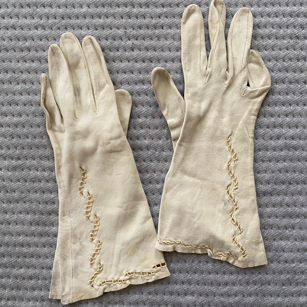 VINTAGE LEATHER GLOVES